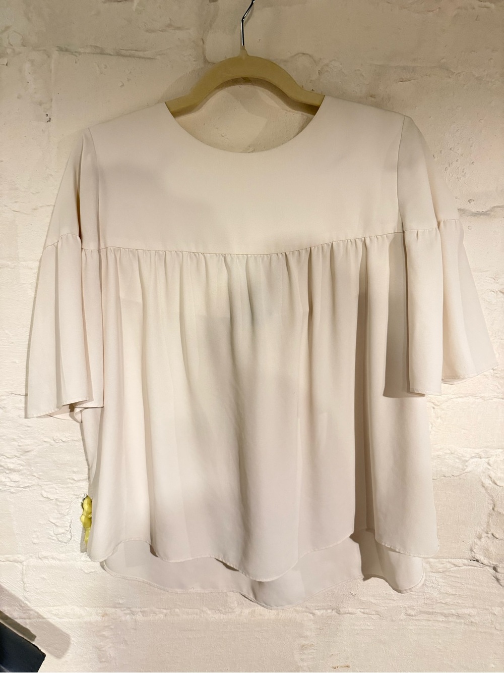 Ann Taylor Cream Tie Back Flutter Sleeve Blouse Medium